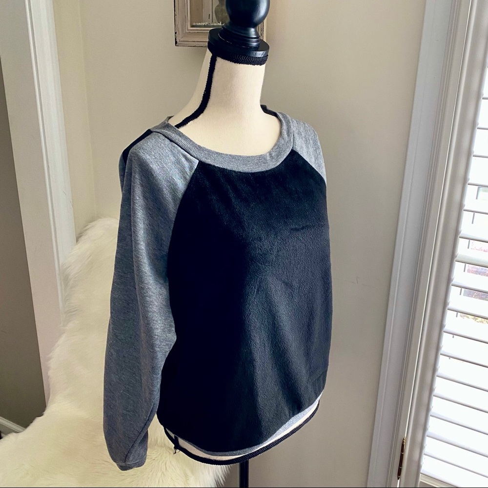 Isaac Mizrahi Velour Sweatshirt